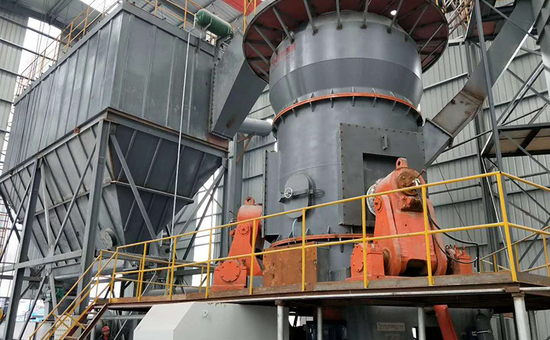 HLM2000立式磨粉机EPC项目客户现场